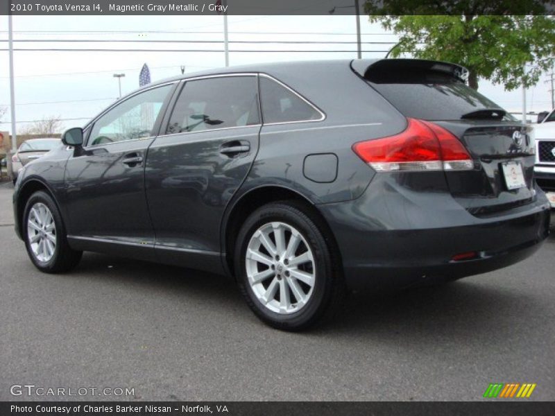 Magnetic Gray Metallic / Gray 2010 Toyota Venza I4