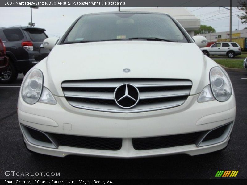 Alabaster White / Macadamia 2007 Mercedes-Benz R 350 4Matic