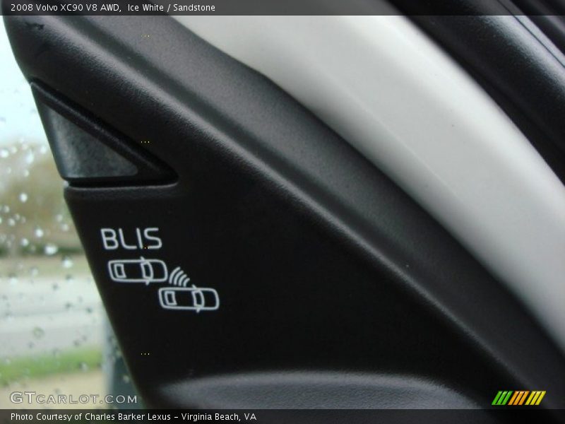 Ice White / Sandstone 2008 Volvo XC90 V8 AWD