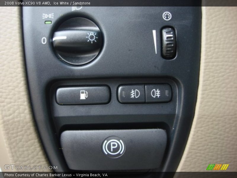 Ice White / Sandstone 2008 Volvo XC90 V8 AWD