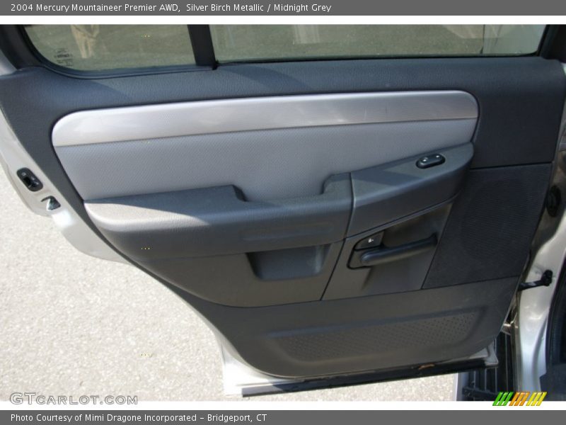 Silver Birch Metallic / Midnight Grey 2004 Mercury Mountaineer Premier AWD