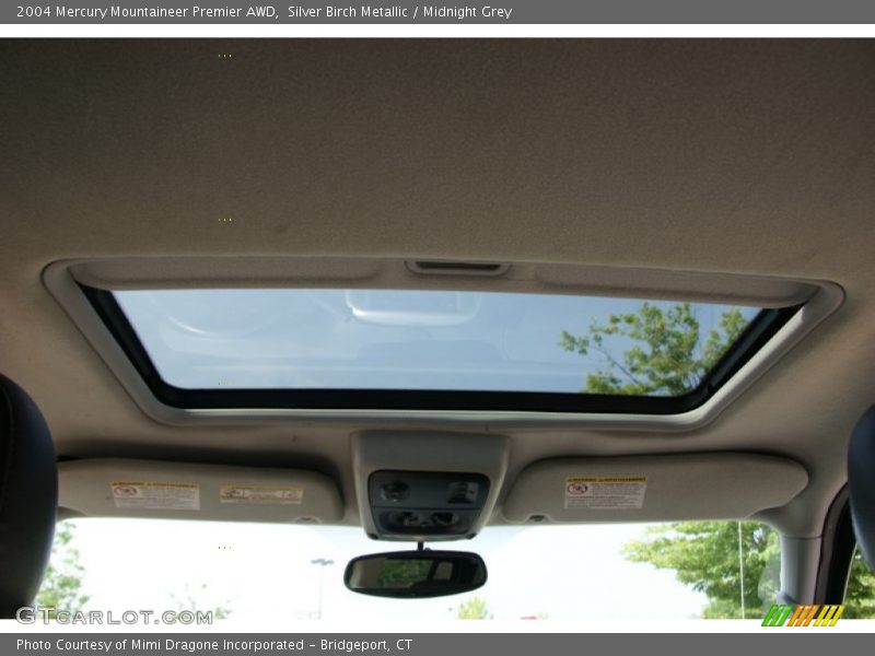 Silver Birch Metallic / Midnight Grey 2004 Mercury Mountaineer Premier AWD