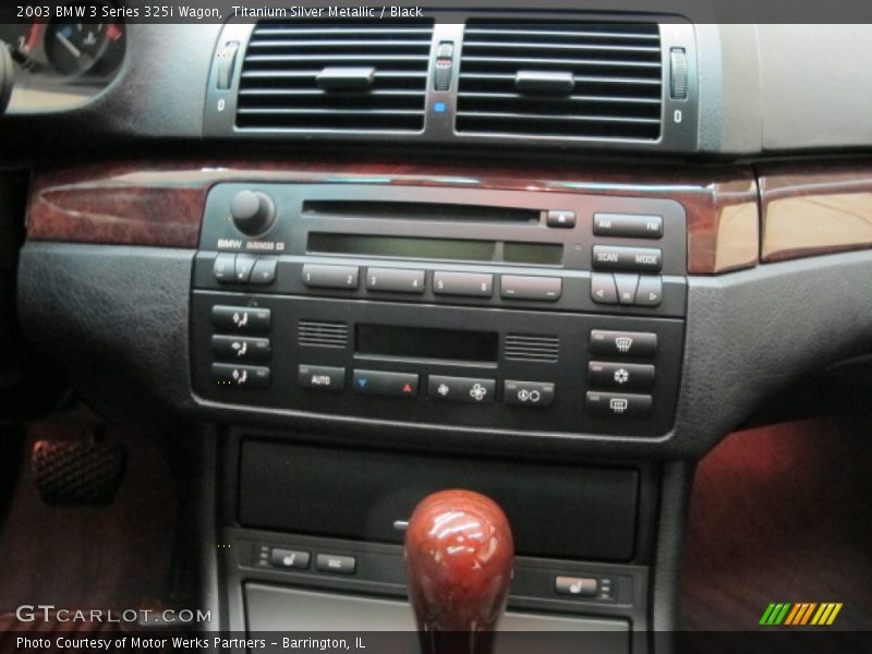 Titanium Silver Metallic / Black 2003 BMW 3 Series 325i Wagon