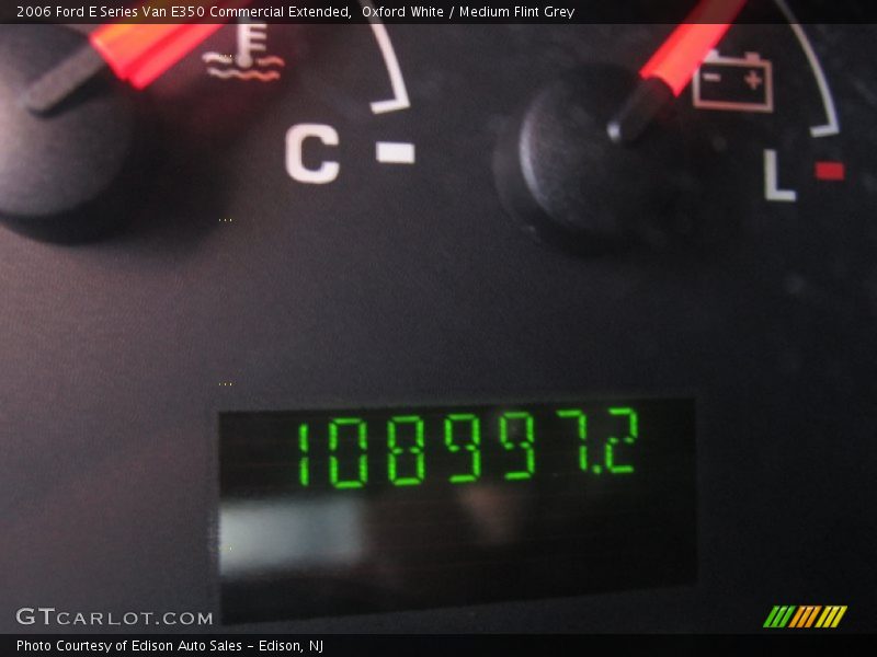 Oxford White / Medium Flint Grey 2006 Ford E Series Van E350 Commercial Extended