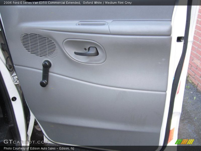Oxford White / Medium Flint Grey 2006 Ford E Series Van E350 Commercial Extended