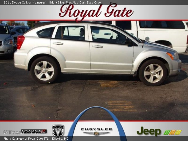 Bright Silver Metallic / Dark Slate Gray 2011 Dodge Caliber Mainstreet