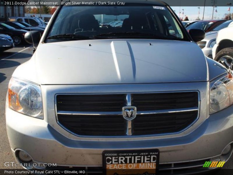 Bright Silver Metallic / Dark Slate Gray 2011 Dodge Caliber Mainstreet
