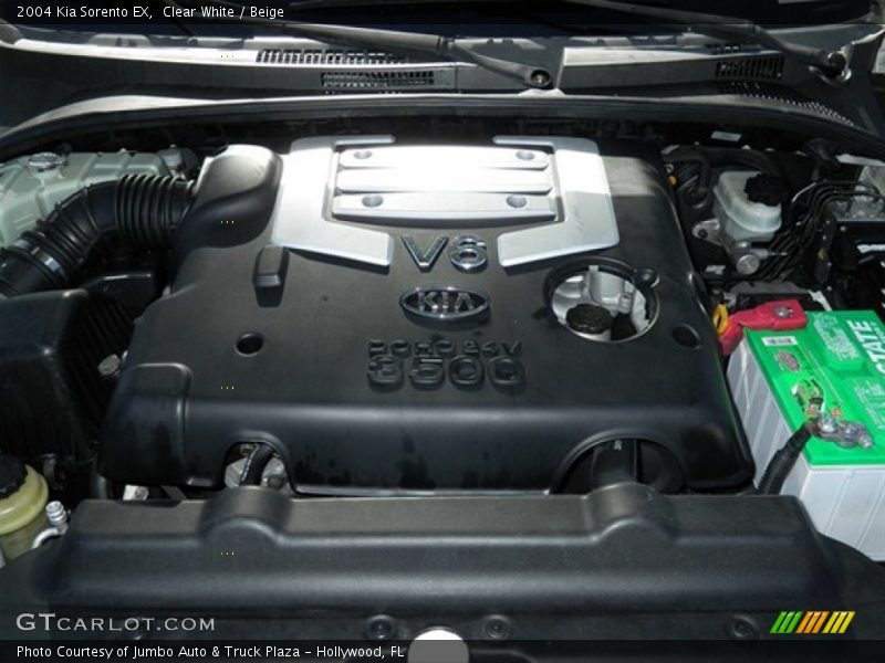 Clear White / Beige 2004 Kia Sorento EX