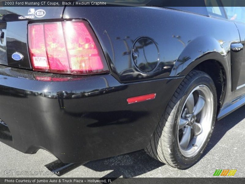 Black / Medium Graphite 2003 Ford Mustang GT Coupe