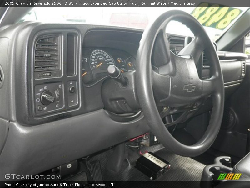Summit White / Medium Gray 2005 Chevrolet Silverado 2500HD Work Truck Extended Cab Utility Truck