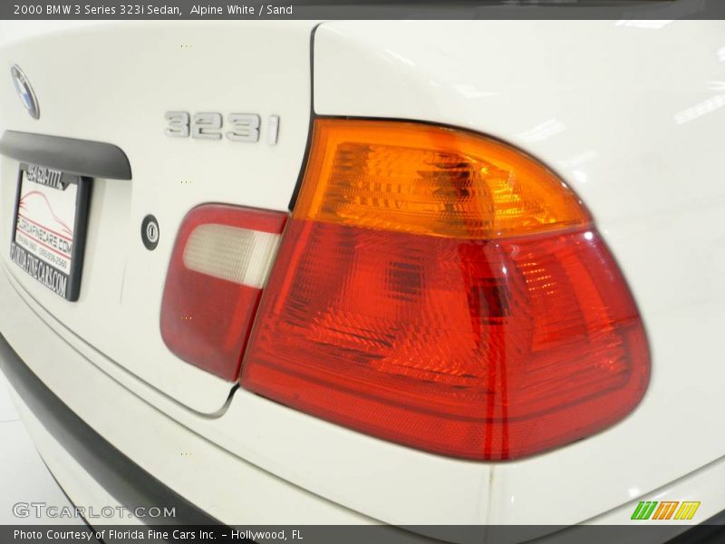 Alpine White / Sand 2000 BMW 3 Series 323i Sedan