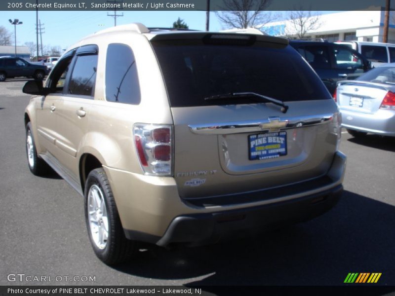 Sandstone Metallic / Light Cashmere 2005 Chevrolet Equinox LT
