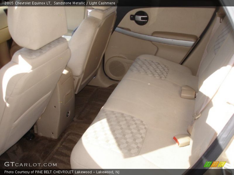 Sandstone Metallic / Light Cashmere 2005 Chevrolet Equinox LT