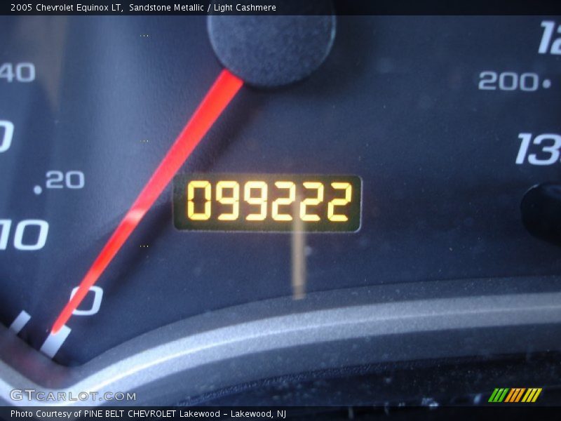 Sandstone Metallic / Light Cashmere 2005 Chevrolet Equinox LT