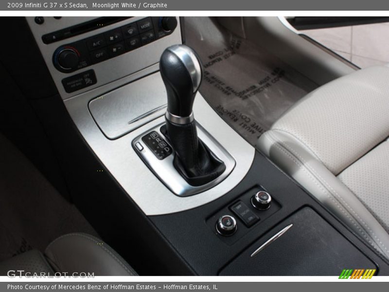 Moonlight White / Graphite 2009 Infiniti G 37 x S Sedan