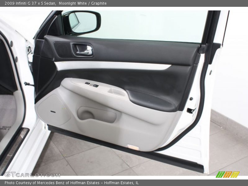 Moonlight White / Graphite 2009 Infiniti G 37 x S Sedan