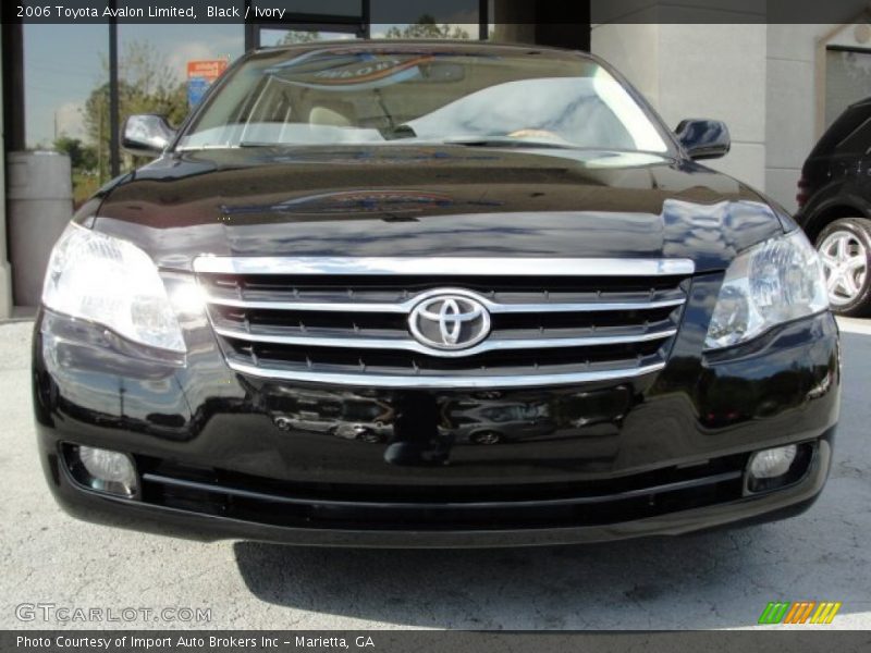 Black / Ivory 2006 Toyota Avalon Limited