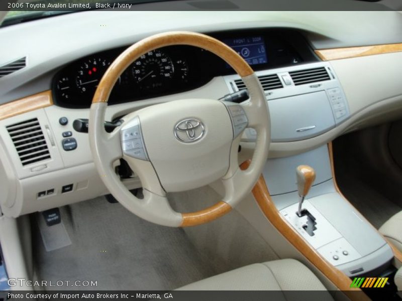 Black / Ivory 2006 Toyota Avalon Limited