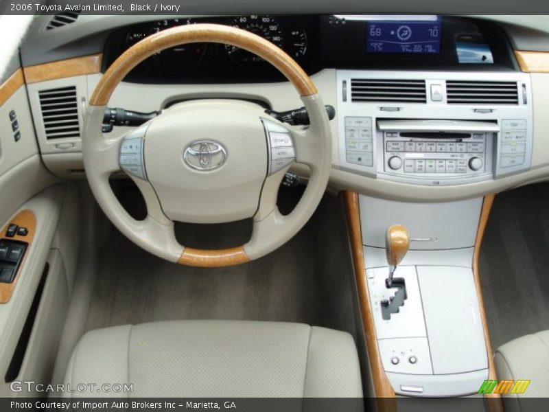 Black / Ivory 2006 Toyota Avalon Limited