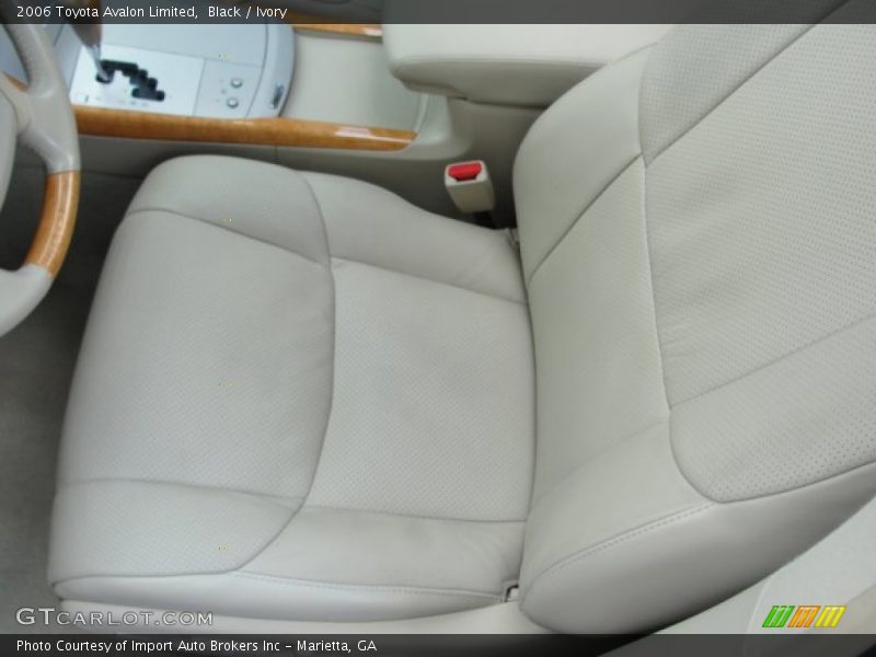 Black / Ivory 2006 Toyota Avalon Limited