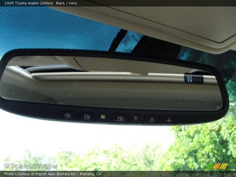Black / Ivory 2006 Toyota Avalon Limited