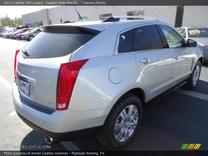 Radiant Silver Metallic / Titanium/Ebony 2012 Cadillac SRX Luxury