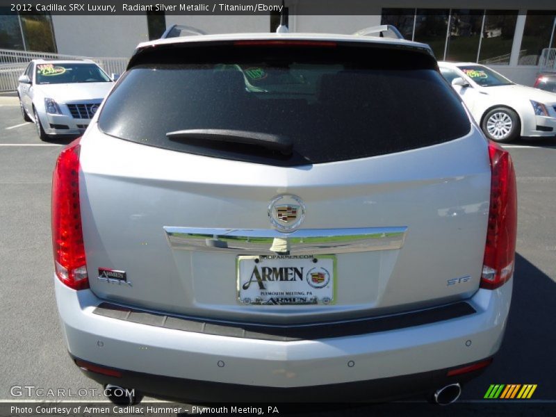 Radiant Silver Metallic / Titanium/Ebony 2012 Cadillac SRX Luxury