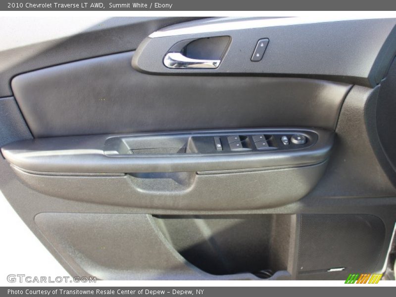Summit White / Ebony 2010 Chevrolet Traverse LT AWD