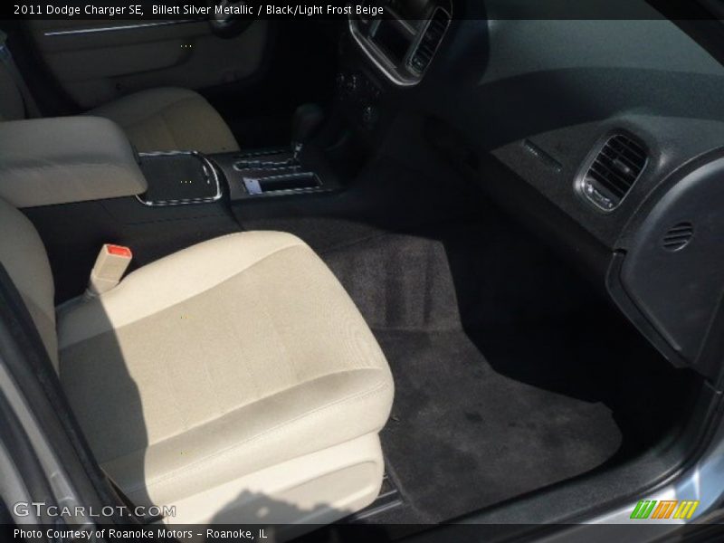 Billett Silver Metallic / Black/Light Frost Beige 2011 Dodge Charger SE