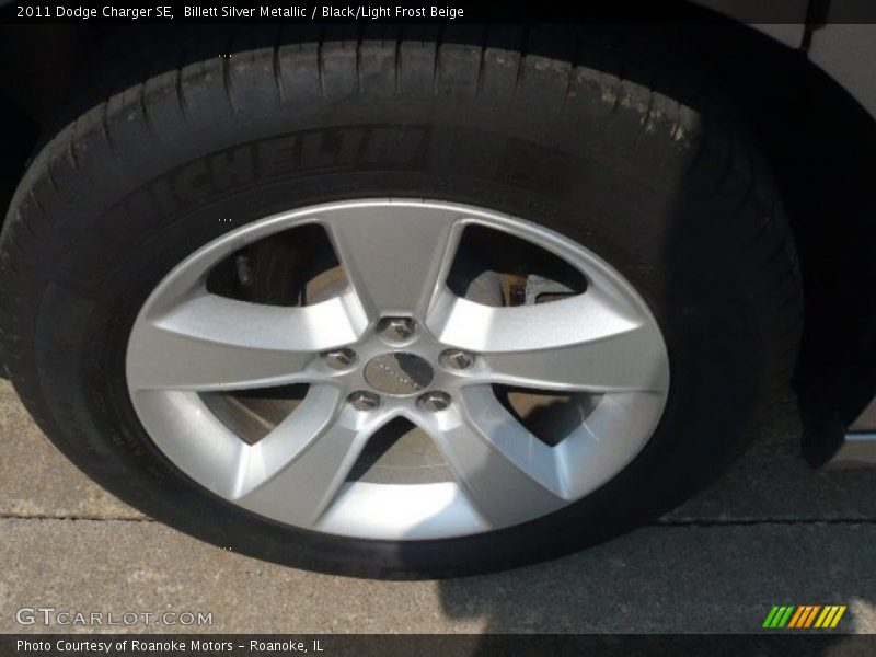 Billett Silver Metallic / Black/Light Frost Beige 2011 Dodge Charger SE