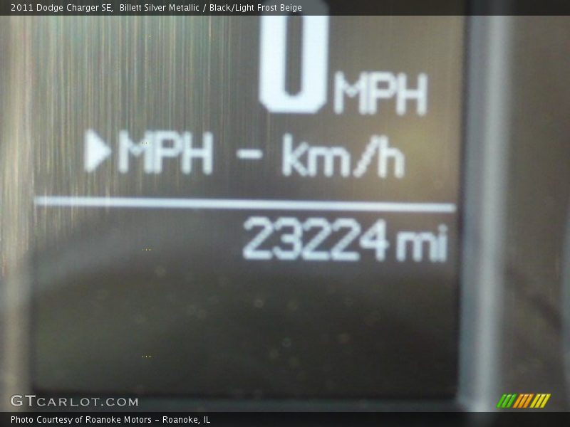 Billett Silver Metallic / Black/Light Frost Beige 2011 Dodge Charger SE