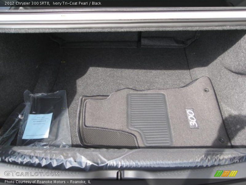  2012 300 SRT8 Trunk