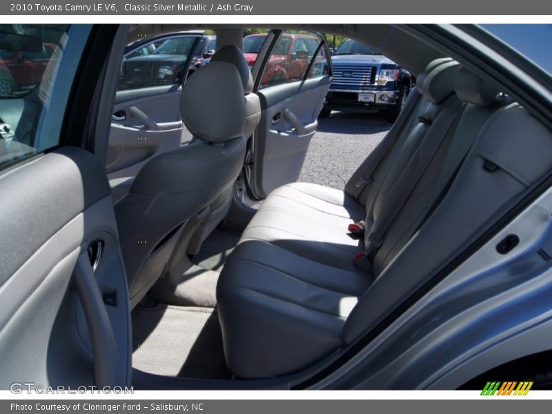 Classic Silver Metallic / Ash Gray 2010 Toyota Camry LE V6
