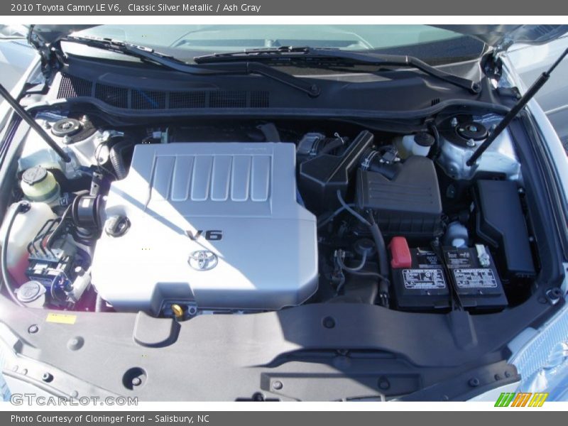 Classic Silver Metallic / Ash Gray 2010 Toyota Camry LE V6