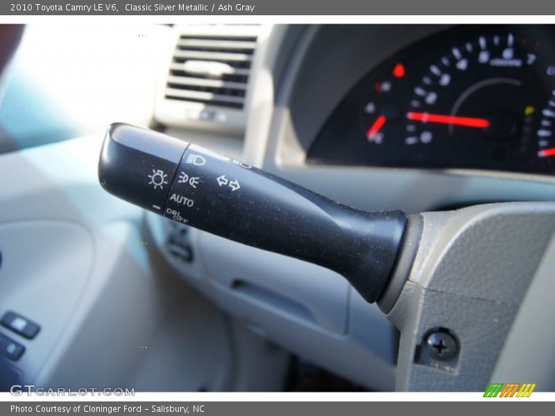 Classic Silver Metallic / Ash Gray 2010 Toyota Camry LE V6