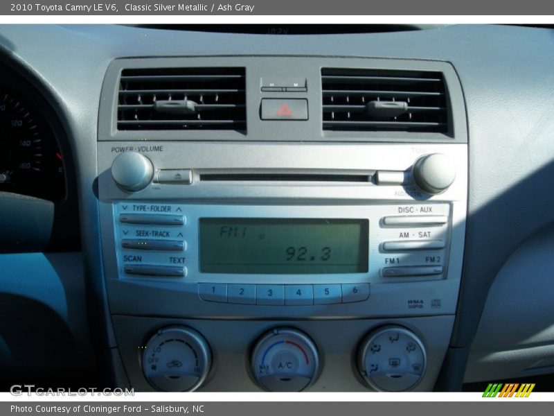 Classic Silver Metallic / Ash Gray 2010 Toyota Camry LE V6