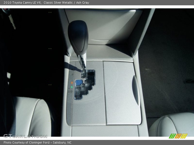 Classic Silver Metallic / Ash Gray 2010 Toyota Camry LE V6