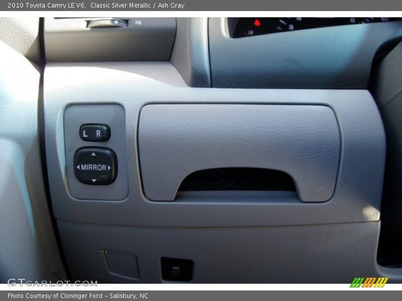 Classic Silver Metallic / Ash Gray 2010 Toyota Camry LE V6