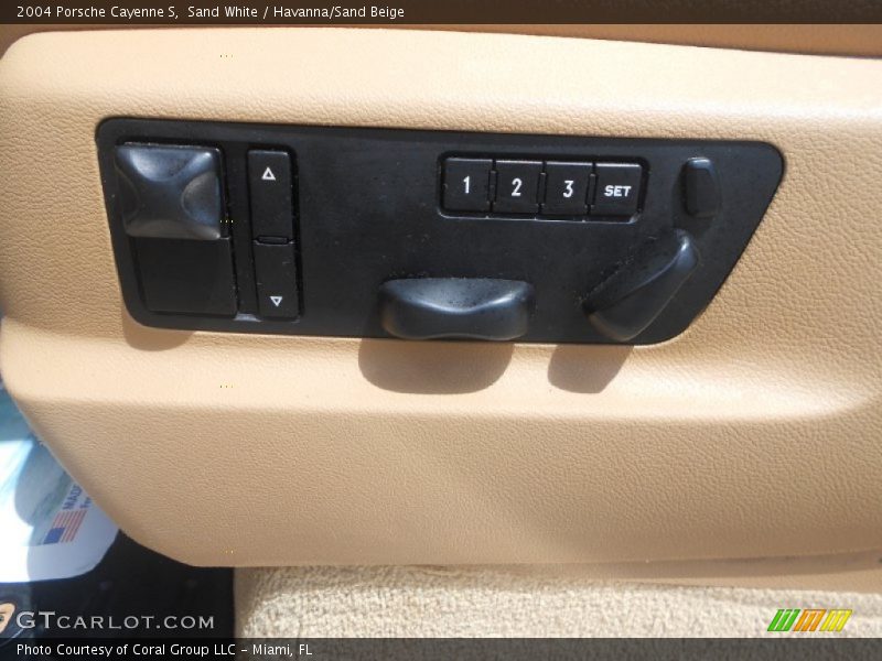 Sand White / Havanna/Sand Beige 2004 Porsche Cayenne S