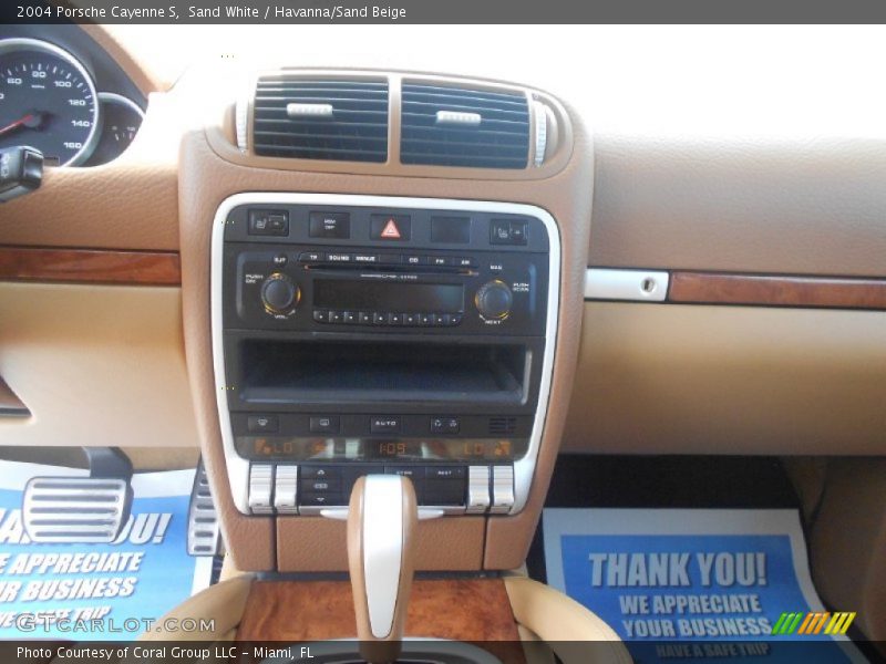 Sand White / Havanna/Sand Beige 2004 Porsche Cayenne S