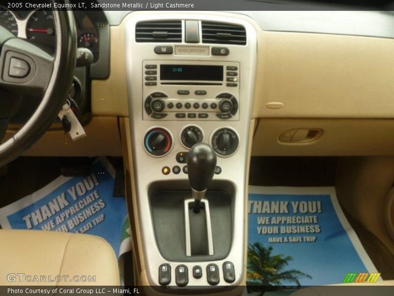 Sandstone Metallic / Light Cashmere 2005 Chevrolet Equinox LT