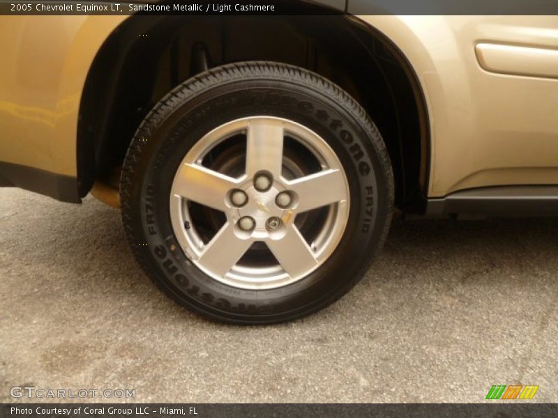 Sandstone Metallic / Light Cashmere 2005 Chevrolet Equinox LT