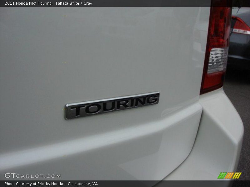Taffeta White / Gray 2011 Honda Pilot Touring