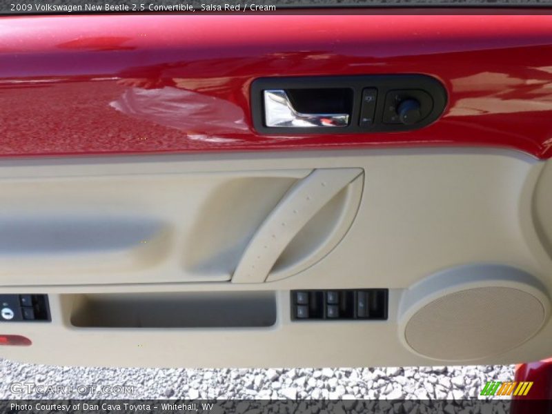 Salsa Red / Cream 2009 Volkswagen New Beetle 2.5 Convertible