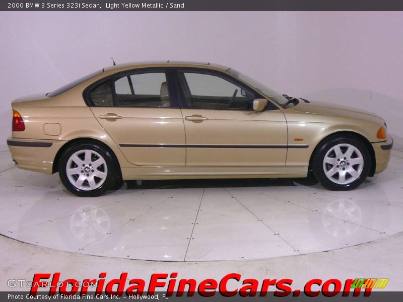 Light Yellow Metallic / Sand 2000 BMW 3 Series 323i Sedan