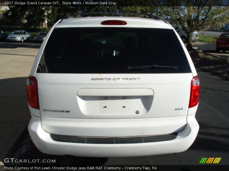 Stone White / Medium Slate Gray 2007 Dodge Grand Caravan SXT