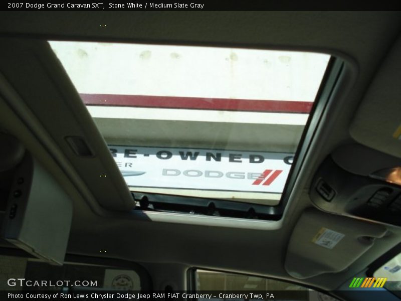Stone White / Medium Slate Gray 2007 Dodge Grand Caravan SXT