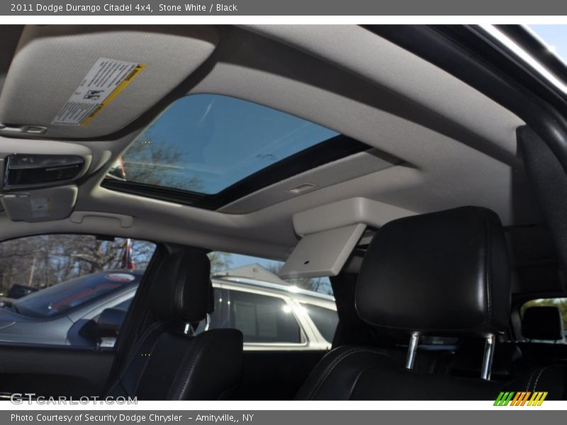 Stone White / Black 2011 Dodge Durango Citadel 4x4
