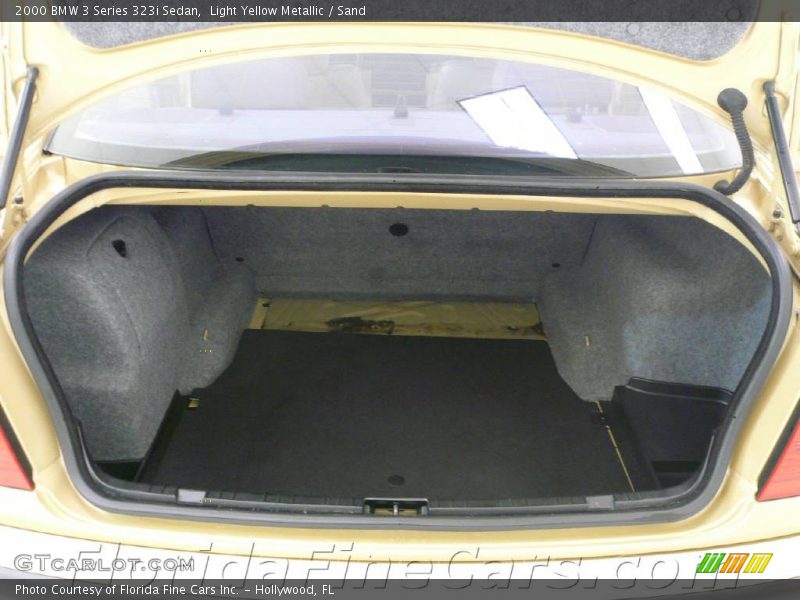 Light Yellow Metallic / Sand 2000 BMW 3 Series 323i Sedan