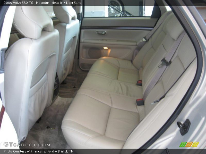 Moondust Metallic / Light Sand 2000 Volvo S80 T6